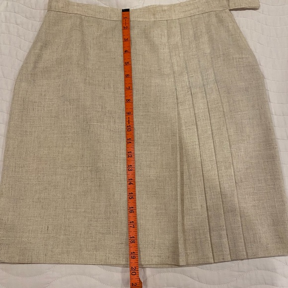 VINTAGE Saks skirt suit - Picture 6 of 8